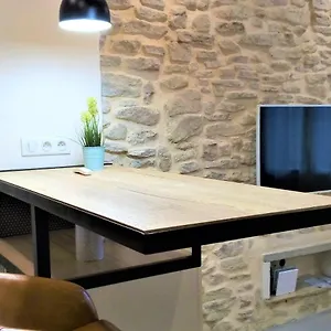  Appartement Le Petit - 15 M2 - Centre - Sorgue à 50 M France