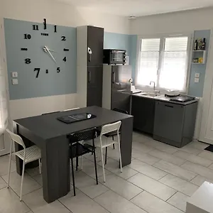 Hébergement de vacances Idéale Famille, Y Est ! France