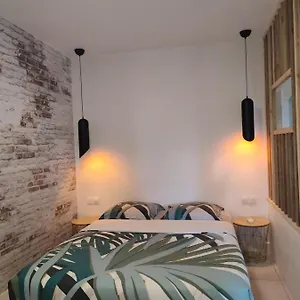 Appartement Grand Studio Plein De Charme, Sainte-Anne (Grande-Terre)