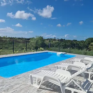 Appartement Maison Laurencia - Au Rez-de-chaussee Avec Jardin, Sainte-Anne (Grande-Terre)